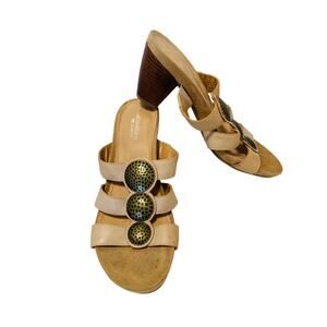 Naturalizer N5 Comfort Women's Tan Leather Strappy Medallion Accents Size 8